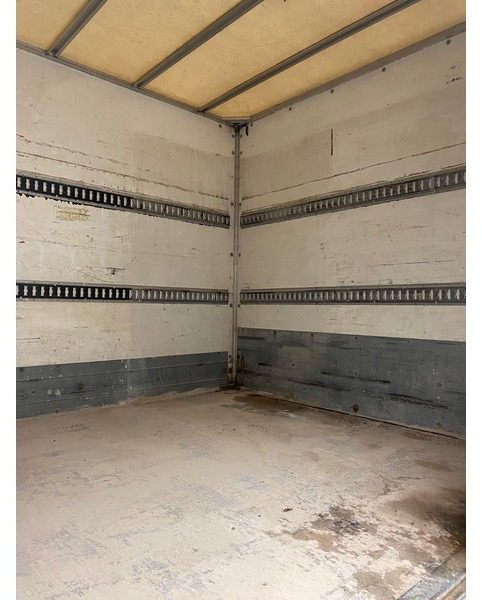 Iveco 120E17* - Camión caja cerrada: foto 4 Iveco 120E17* - Camión caja cerrada: foto 4