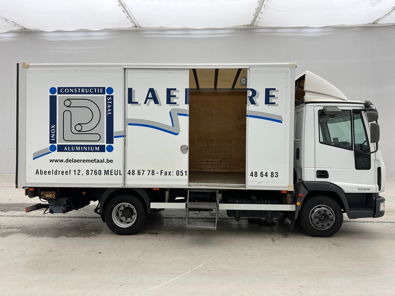 Iveco Eurocargo 100E18 - Camión caja cerrada: foto 3 Iveco Eurocargo 100E18 - Camión caja cerrada: foto 3