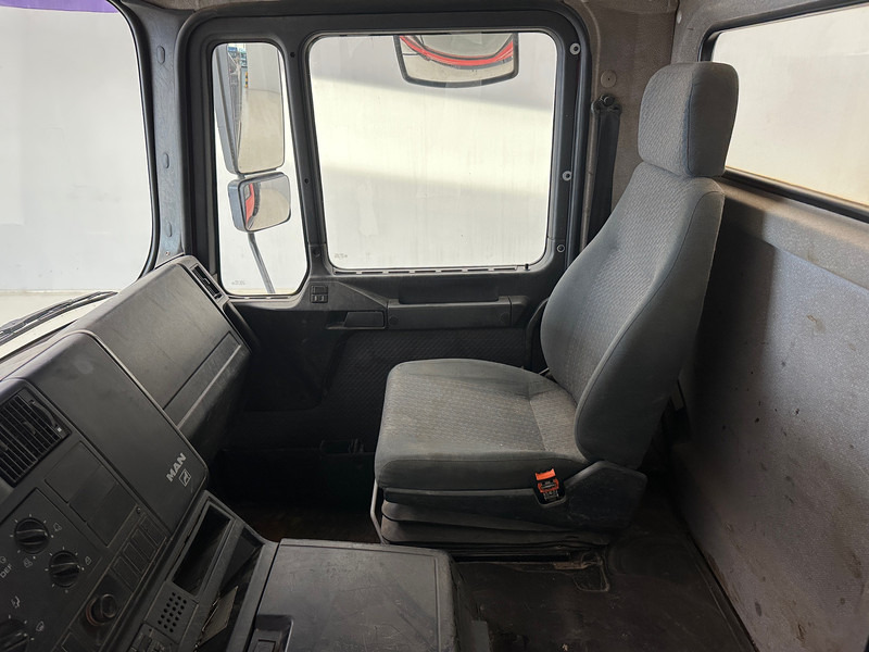 Camión volquete MAN 27.403 - 6x6: foto 10