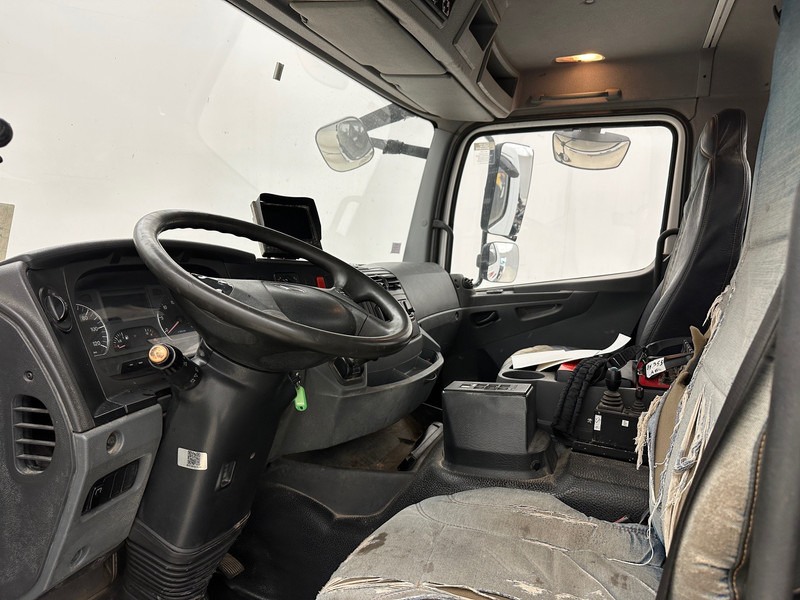 Camión multibasculante, Camión grúa Mercedes-Benz Axor 1824: foto 10 Camión multibasculante, Camión grúa Mercedes-Benz Axor 1824: foto 10