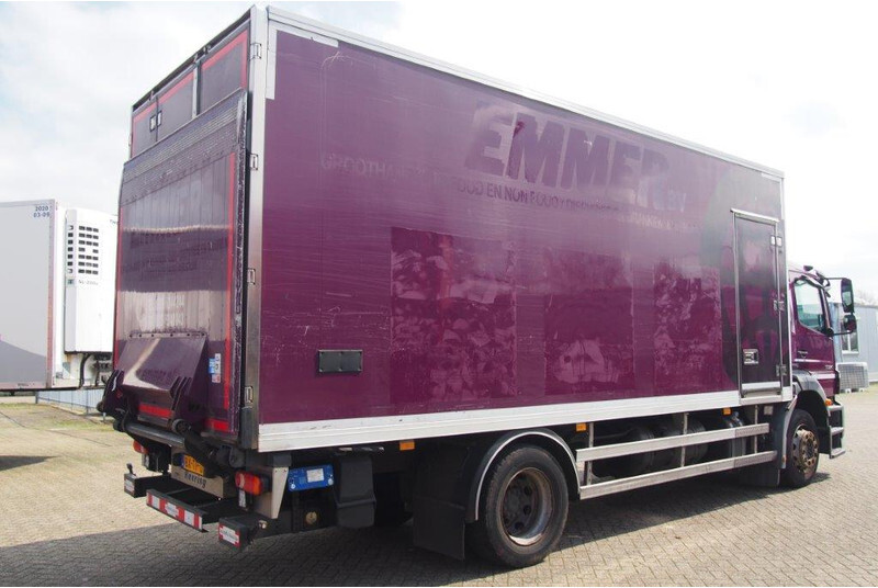 Mercedes-Benz Axor 1824 - Camión frigorífico: foto 4 Mercedes-Benz Axor 1824 - Camión frigorífico: foto 4