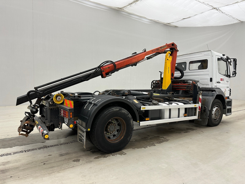 Camión multibasculante, Camión grúa Mercedes-Benz Axor 1824: foto 6 Camión multibasculante, Camión grúa Mercedes-Benz Axor 1824: foto 6