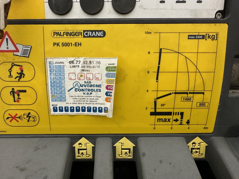 Camión multibasculante, Camión grúa Mercedes-Benz Axor 1824: foto 9 Camión multibasculante, Camión grúa Mercedes-Benz Axor 1824: foto 9