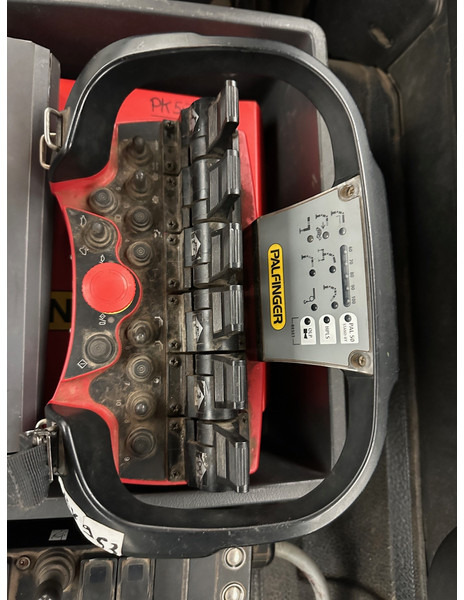 Camión multibasculante, Camión grúa Mercedes-Benz Axor 1824: foto 14 Camión multibasculante, Camión grúa Mercedes-Benz Axor 1824: foto 14