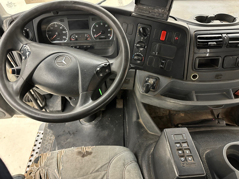 Camión multibasculante, Camión grúa Mercedes-Benz Axor 1824: foto 15 Camión multibasculante, Camión grúa Mercedes-Benz Axor 1824: foto 15