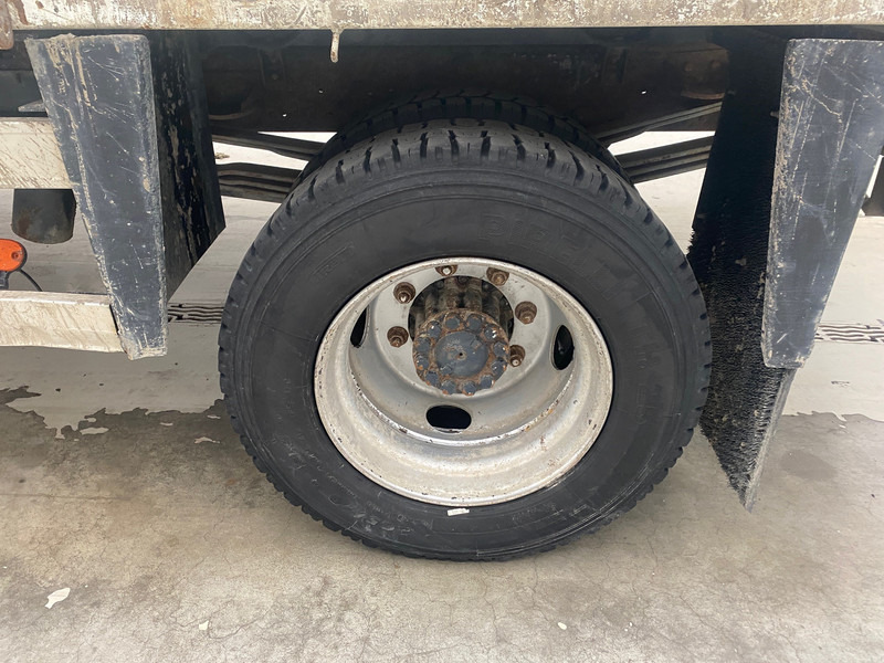 Camión volquete Nissan Atleon 120.25: foto 7