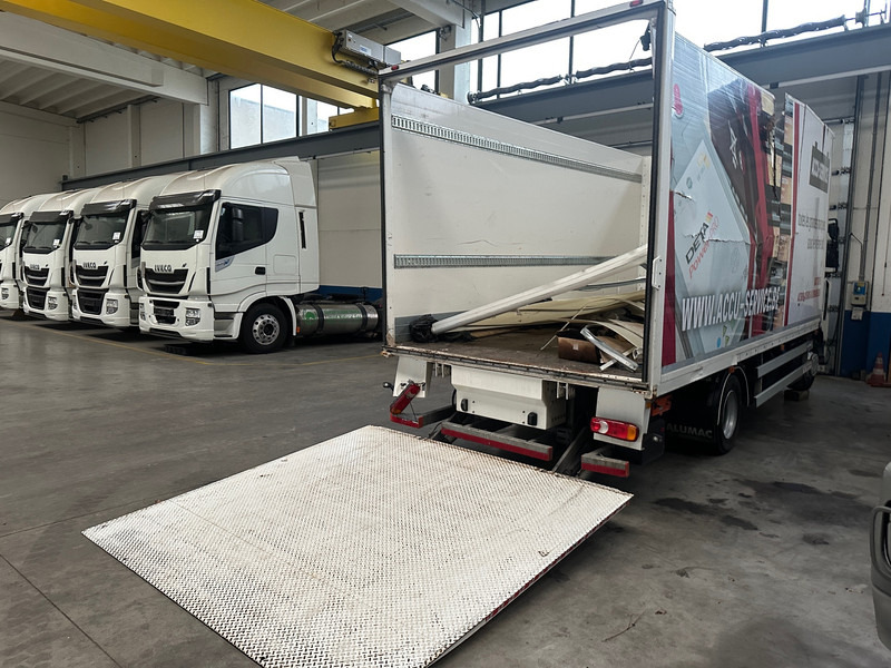 Renault D240 - Camión caja cerrada: foto 3 Renault D240 - Camión caja cerrada: foto 3