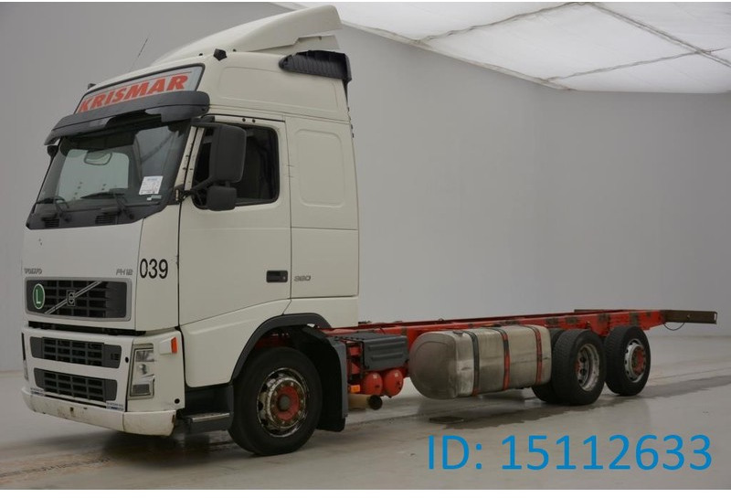 Volvo FH12.380 - 6x2 Globetrotter* - Camión chasis: foto 1 Volvo FH12.380 - 6x2 Globetrotter* - Camión chasis: foto 1