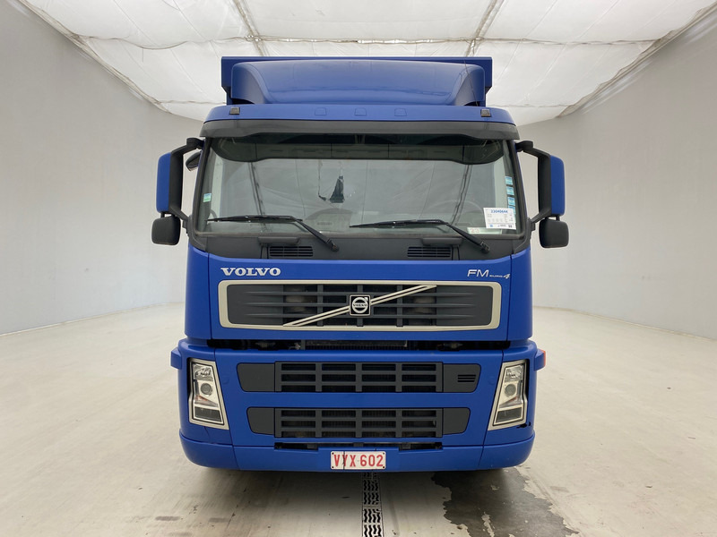 Volvo FM 300 - 6x2 - Camión lona: foto 2 Volvo FM 300 - 6x2 - Camión lona: foto 2