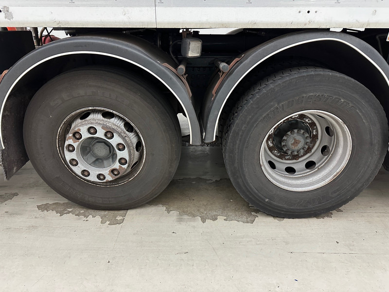 Camión cisterna para transporte de combustible Volvo FM 300 - 6x2: foto 11 Camión cisterna para transporte de combustible Volvo FM 300 - 6x2: foto 11