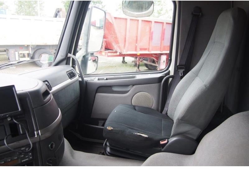 Camión caja cerrada Volvo FM9.260: foto 15
