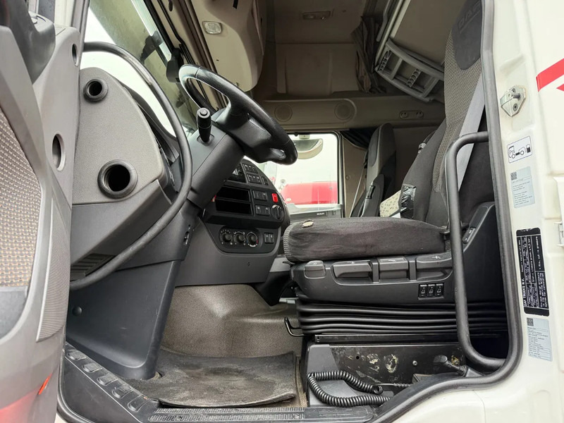 DAF XF 510 Super Spacecab Euro 6 Retarder - Cabeza tractora: foto 5 DAF XF 510 Super Spacecab Euro 6 Retarder - Cabeza tractora: foto 5