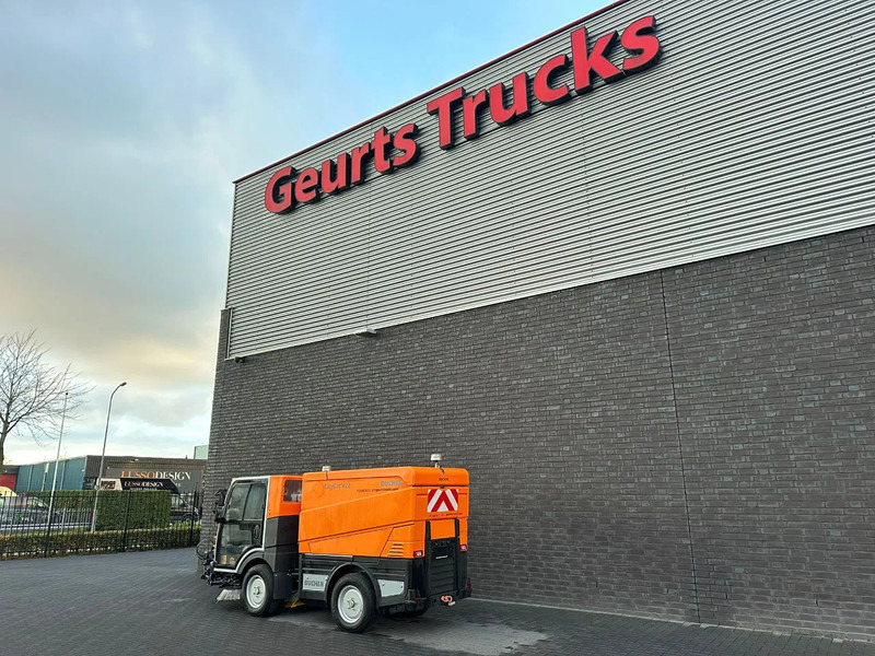 Bucher CITYCAT V20 - Barredora vial: foto 3 Bucher CITYCAT V20 - Barredora vial: foto 3