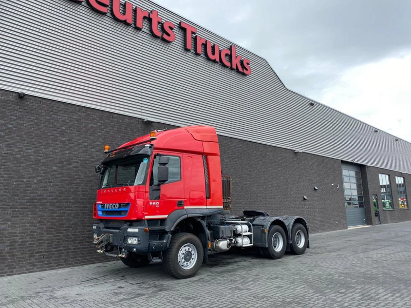Iveco Trakker 560 SIVI 6X6 HEAVY DUTY PRIME MOVER 275 TONS - Cabeza tractora: foto 2 Iveco Trakker 560 SIVI 6X6 HEAVY DUTY PRIME MOVER 275 TONS - Cabeza tractora: foto 2