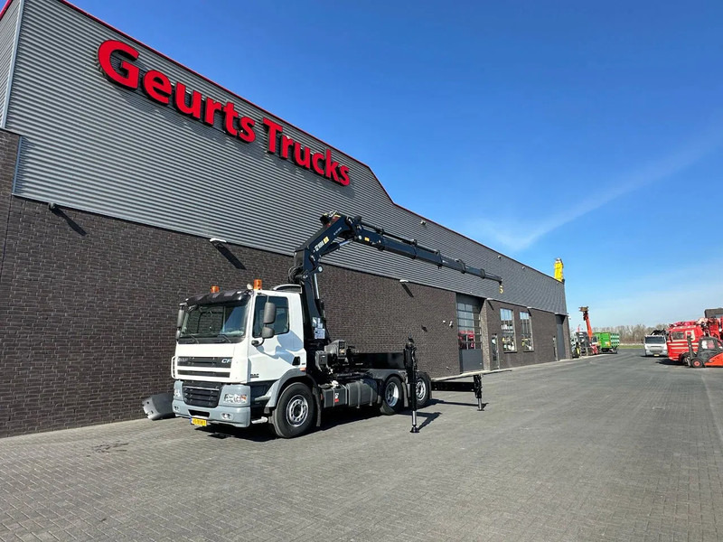 DAF CF 85 410 6X2 + HIAB 422EP-5 HIPRO TREKKER/SATTELZUG/TRACTOR UNIT/ CAMION - Camión grúa: foto 4 DAF CF 85 410 6X2 + HIAB 422EP-5 HIPRO TREKKER/SATTELZUG/TRACTOR UNIT/ CAMION - Camión grúa: foto 4