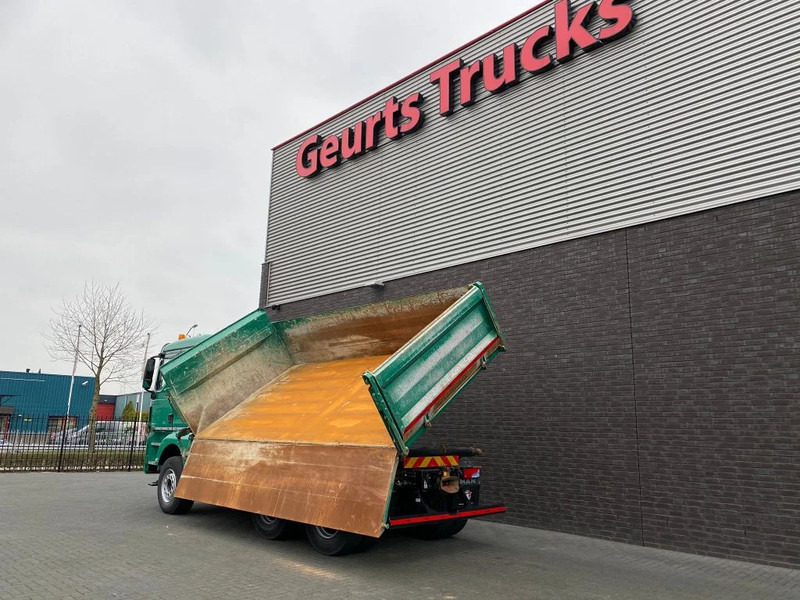 MAN TGX 26.560 6X4 BB + 3 ZIJDIGE KIPPER/TIPPER BORD MATIC - Camión volquete: foto 3 MAN TGX 26.560 6X4 BB + 3 ZIJDIGE KIPPER/TIPPER BORD MATIC - Camión volquete: foto 3