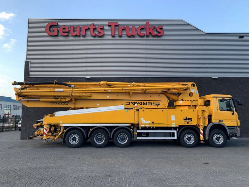 Mercedes-Benz Actros 5041 10X4 + SERMAC 6 RZ 56 METER CONCRETE PUMP - Camión bomba de hormigón: foto 5 Mercedes-Benz Actros 5041 10X4 + SERMAC 6 RZ 56 METER CONCRETE PUMP - Camión bomba de hormigón: foto 5
