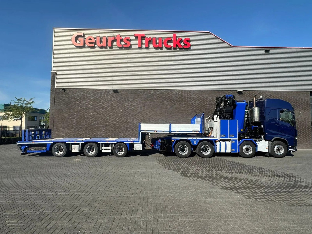 Volvo FH 540 8X4 TREKKER / BAKWAGEN MET PALFINGER PK13 - Camión grúa: foto 4 Volvo FH 540 8X4 TREKKER / BAKWAGEN MET PALFINGER PK13 - Camión grúa: foto 4