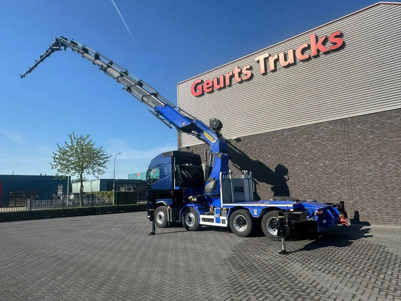 Volvo FH 540 8X4 TREKKER / BAKWAGEN MET PALFINGER PK13 - Camión grúa: foto 4 Volvo FH 540 8X4 TREKKER / BAKWAGEN MET PALFINGER PK13 - Camión grúa: foto 4