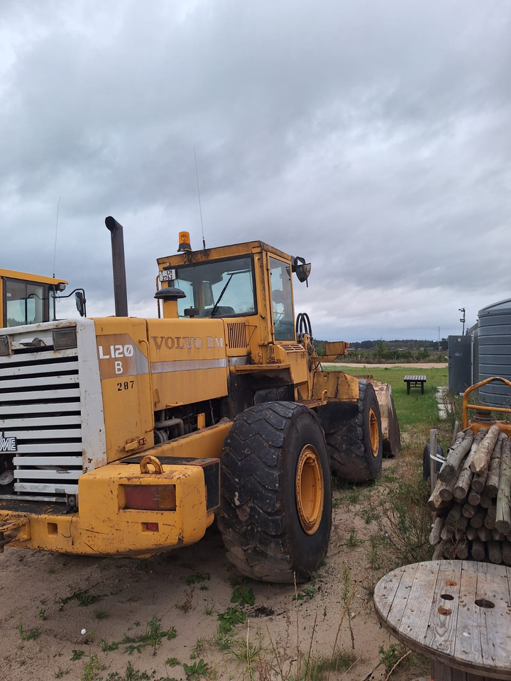 VOLVO L120B - Cargadora de ruedas: foto 4 VOLVO L120B - Cargadora de ruedas: foto 4