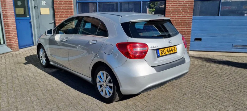 Mercedes-Benz A-Klasse 180 automaat.. 180 automaat - Coche: foto 2 Mercedes-Benz A-Klasse 180 automaat.. 180 automaat - Coche: foto 2