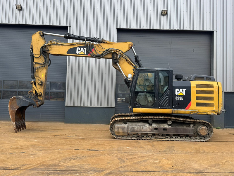 Caterpillar 323E - Excavadora de cadenas: foto 1 Caterpillar 323E - Excavadora de cadenas: foto 1