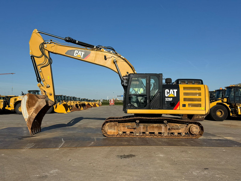 Caterpillar 326FL - Excavadora de cadenas: foto 1 Caterpillar 326FL - Excavadora de cadenas: foto 1