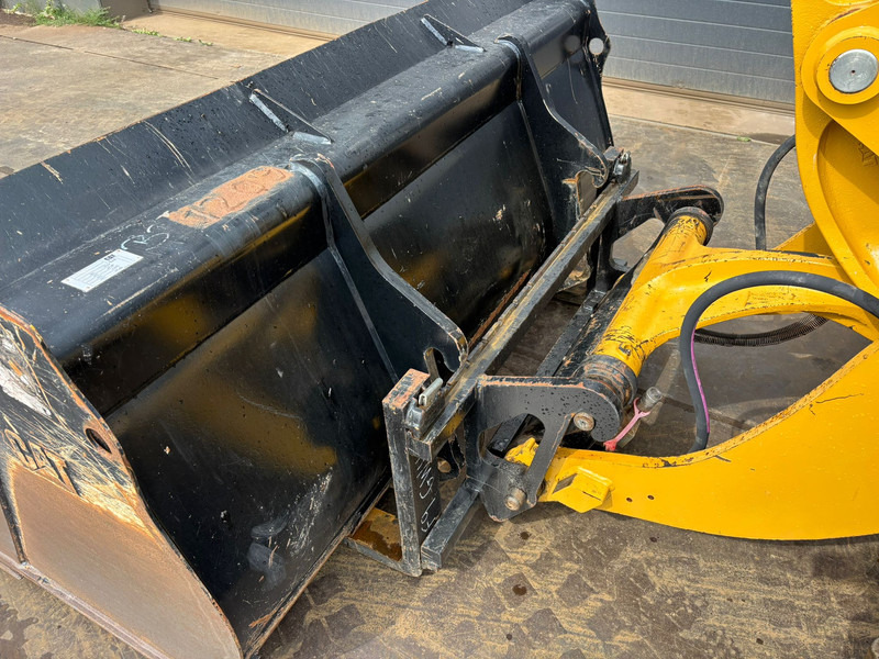 Cargadora de ruedas Caterpillar 908M: foto 9