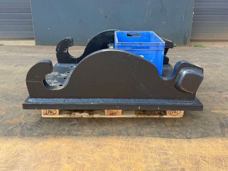 Caterpillar Caterpillar Plate CW70 - Acoplamiento rápido: foto 1 Caterpillar Caterpillar Plate CW70 - Acoplamiento rápido: foto 1