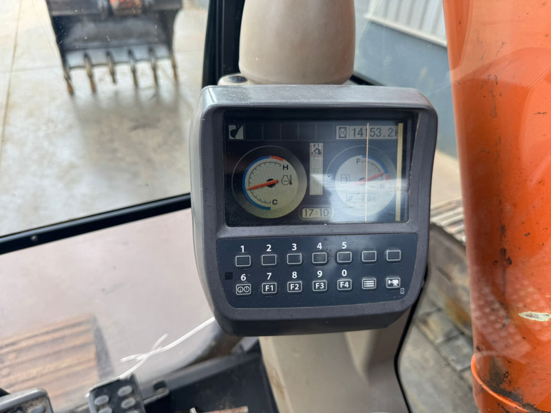 Excavadora de cadenas Hitachi ZX210LC-3: foto 12