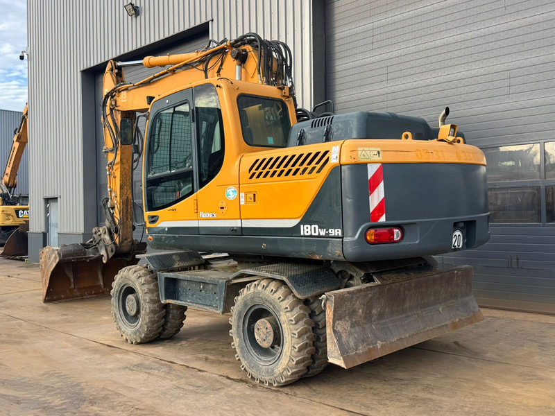 Hyundai Robex 180W-9A - Excavadora de ruedas: foto 3 Hyundai Robex 180W-9A - Excavadora de ruedas: foto 3