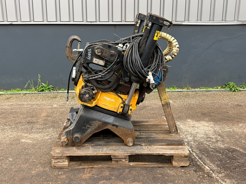 Engcon EC219-CW30EC-13 Engcon - Implemento: foto 1 Engcon EC219-CW30EC-13 Engcon - Implemento: foto 1