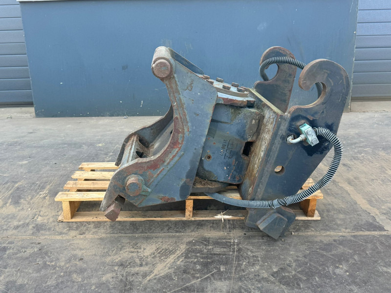 Tilting Quick Coupler CW30 - Cabrestante: foto 5 Tilting Quick Coupler CW30 - Cabrestante: foto 5