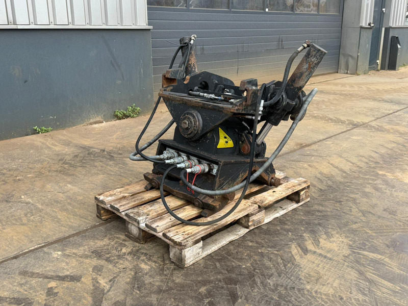 Verachtert CWT-40-H4N tilting quick coupler CW40 214-1033 - Acoplamiento rápido: foto 3 Verachtert CWT-40-H4N tilting quick coupler CW40 214-1033 - Acoplamiento rápido: foto 3