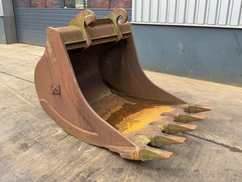 Verachtert Verachtert Bucket with teeth CW40 - Cazo: foto 1 Verachtert Verachtert Bucket with teeth CW40 - Cazo: foto 1