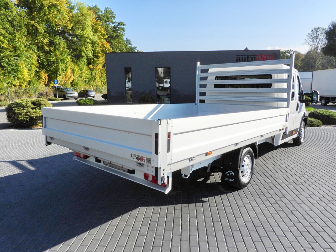 CITROEN JUMPER STAKE BODY DOUBLE CABIN DOKA 7 SEATS PNEUMATICS AIR CONDITIONING 140HP - Furgoneta combi: foto 3 CITROEN JUMPER STAKE BODY DOUBLE CABIN DOKA 7 SEATS PNEUMATICS AIR CONDITIONING 140HP - Furgoneta combi: foto 3