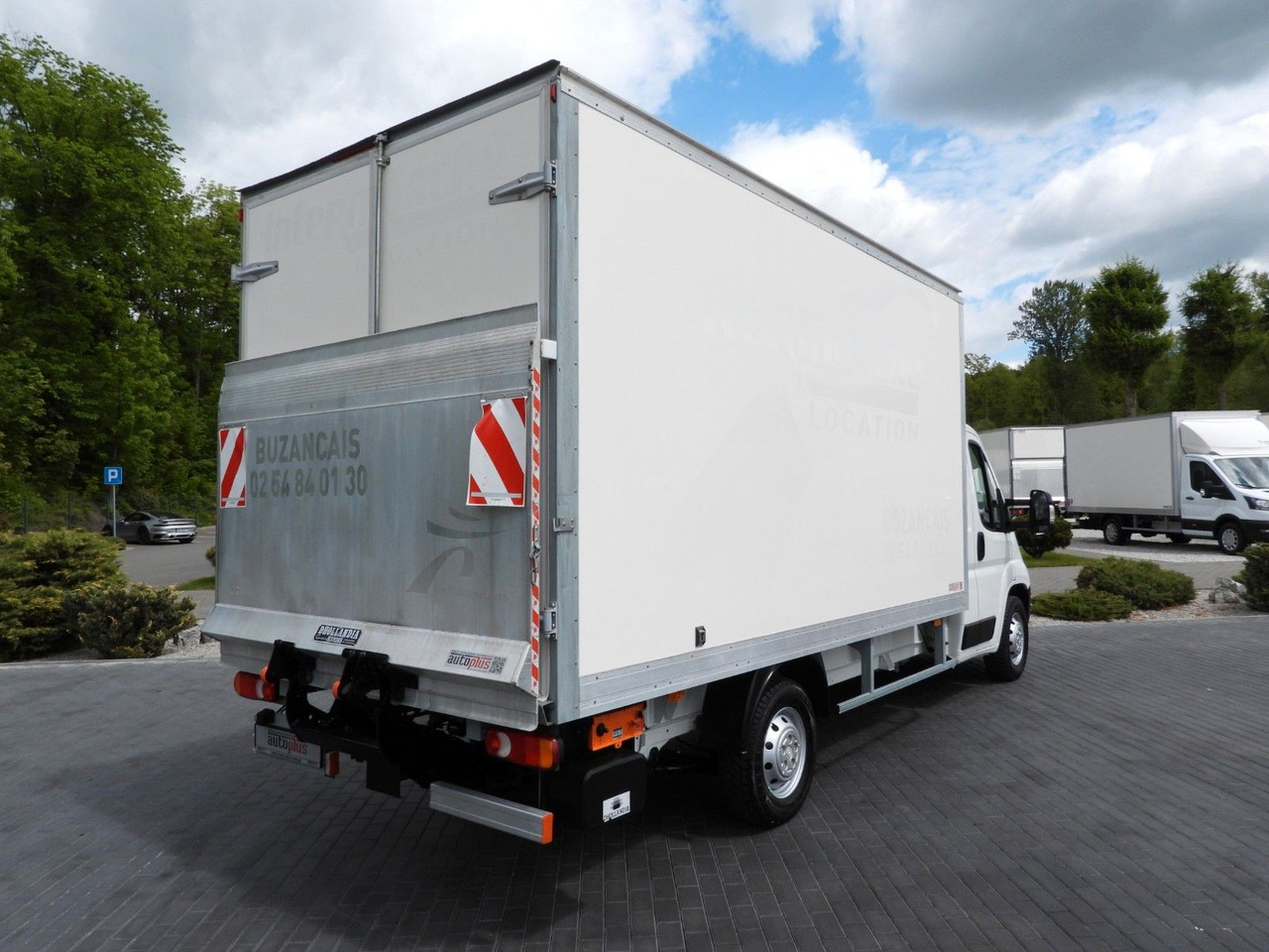 Citroën JUMPER KOFFER AUFZUG 8 PALETTEN TEMPOMAT NAVI Citroën JUMPER KOFFER AUFZUG 8 PALETTEN TEMPOMAT NAVI - Furgoneta caja cerrada: foto 3 Citroën JUMPER KOFFER AUFZUG 8 PALETTEN TEMPOMAT NAVI Citroën JUMPER KOFFER AUFZUG 8 PALETTEN TEMPOMAT NAVI - Furgoneta caja cerrada: foto 3