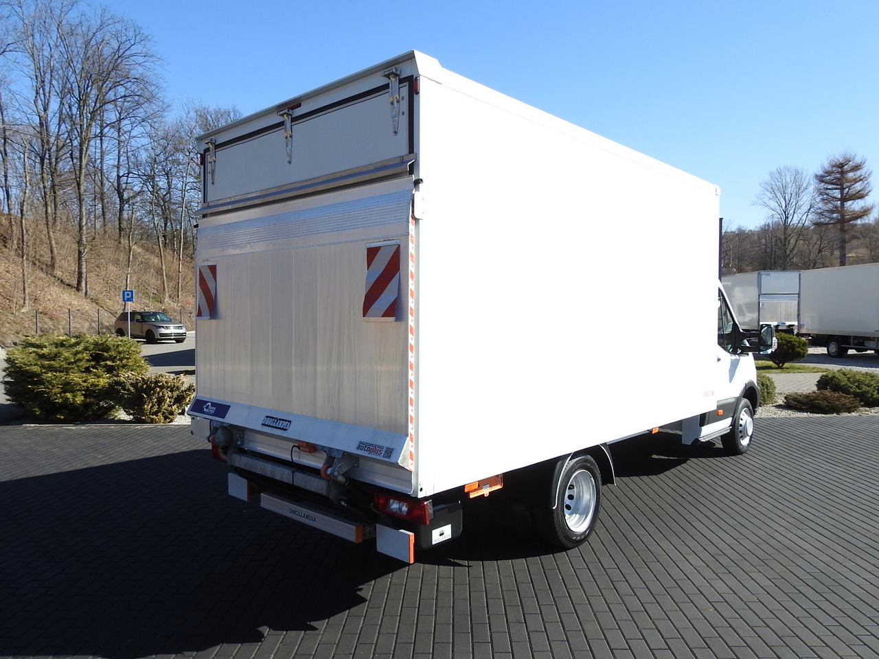 FORD TRANSIT  BOX LIFT 8 PALLETS TWIN WHEELS AIR CONDITIONING  130HP - Furgoneta frigorifica: foto 3 FORD TRANSIT  BOX LIFT 8 PALLETS TWIN WHEELS AIR CONDITIONING  130HP - Furgoneta frigorifica: foto 3