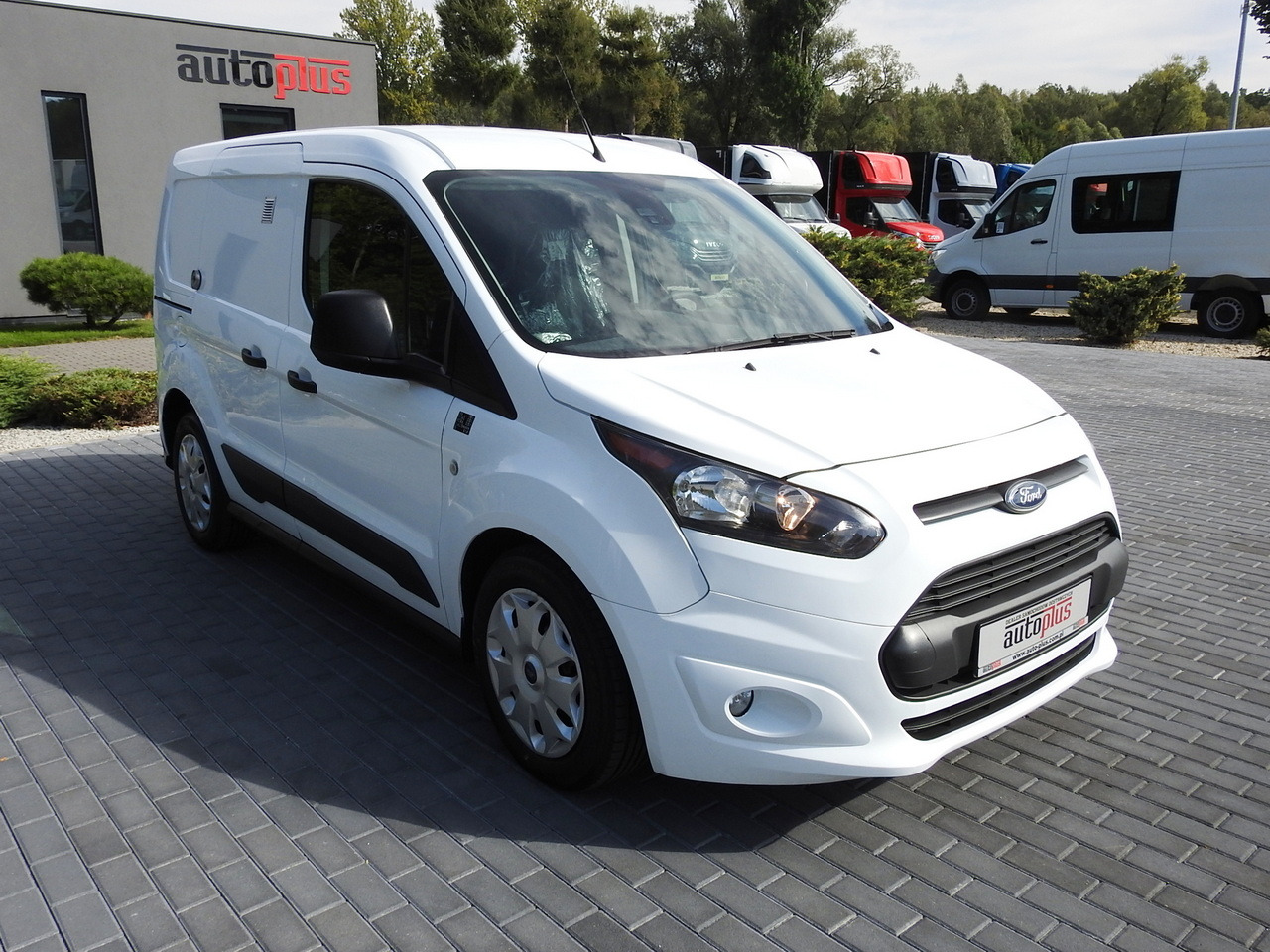 FORD TRANSIT CONNECT VAN CRUISE CONTROL NAVIGATION AIR CONDITIONING 100HP - Furgón: foto 4 FORD TRANSIT CONNECT VAN CRUISE CONTROL NAVIGATION AIR CONDITIONING 100HP - Furgón: foto 4