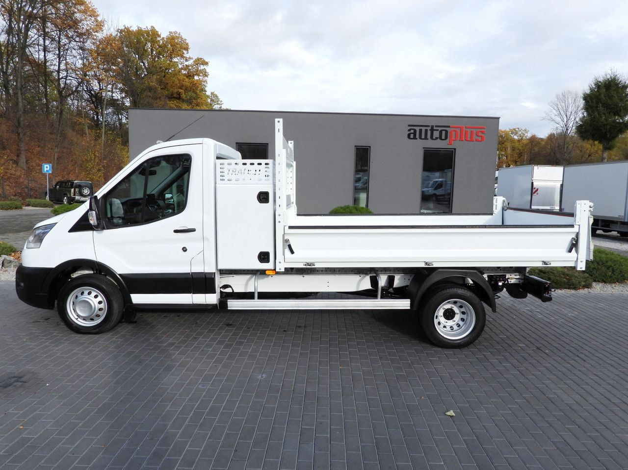 Furgoneta basculante FORD TRANSIT TIPPER CRUISE CONTROL LED LIGHTS TWIN WHEELS AIR CONDITIONING  130HP: foto 9