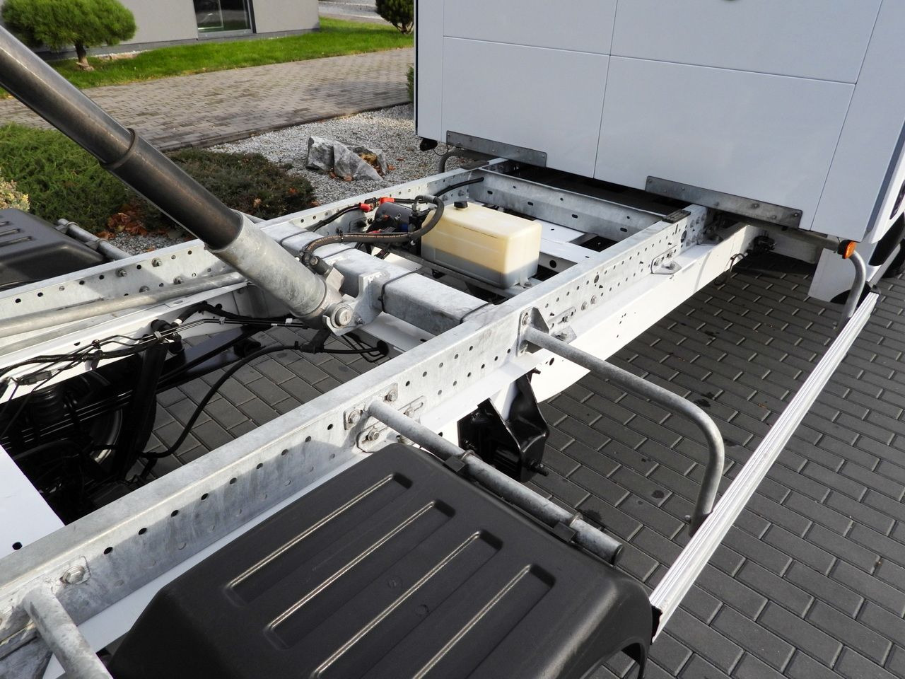 Furgoneta basculante FORD TRANSIT TIPPER CRUISE CONTROL LED LIGHTS TWIN WHEELS AIR CONDITIONING  130HP: foto 23