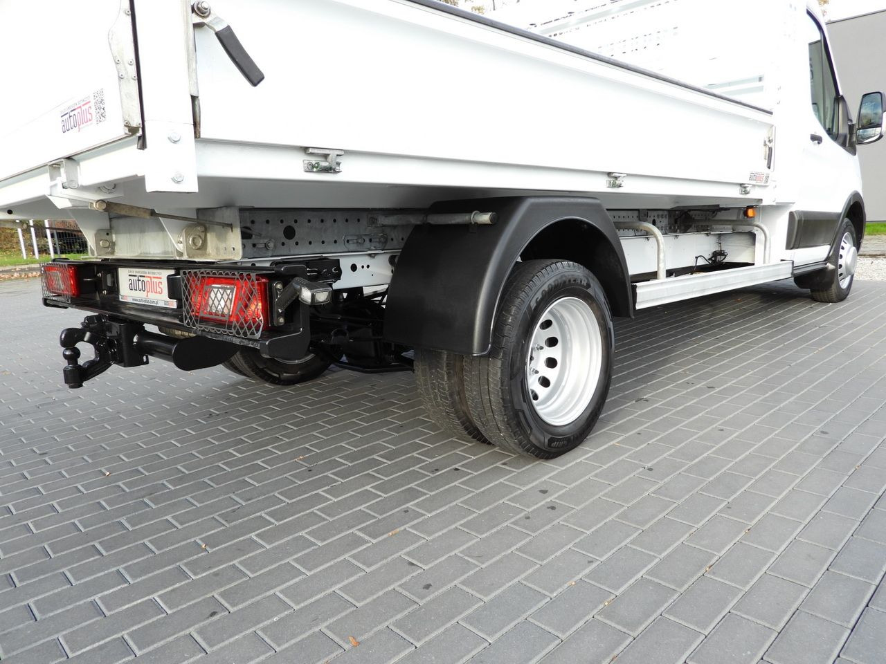 Furgoneta basculante FORD TRANSIT TIPPER CRUISE CONTROL LED LIGHTS TWIN WHEELS AIR CONDITIONING  130HP: foto 17