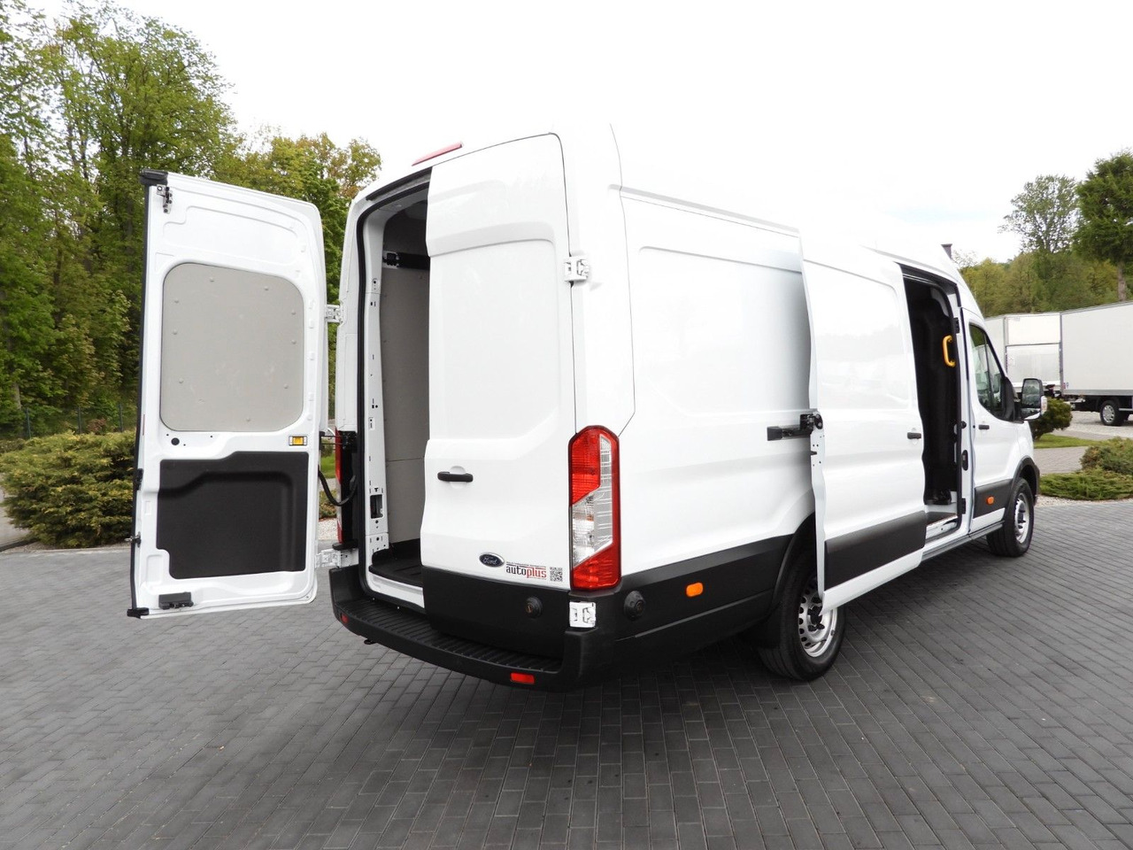 Ford TRANSIT KASTENWAGEN TEMPOMAT KLIMAANLAGE 130PS - Furgón: foto 3 Ford TRANSIT KASTENWAGEN TEMPOMAT KLIMAANLAGE 130PS - Furgón: foto 3