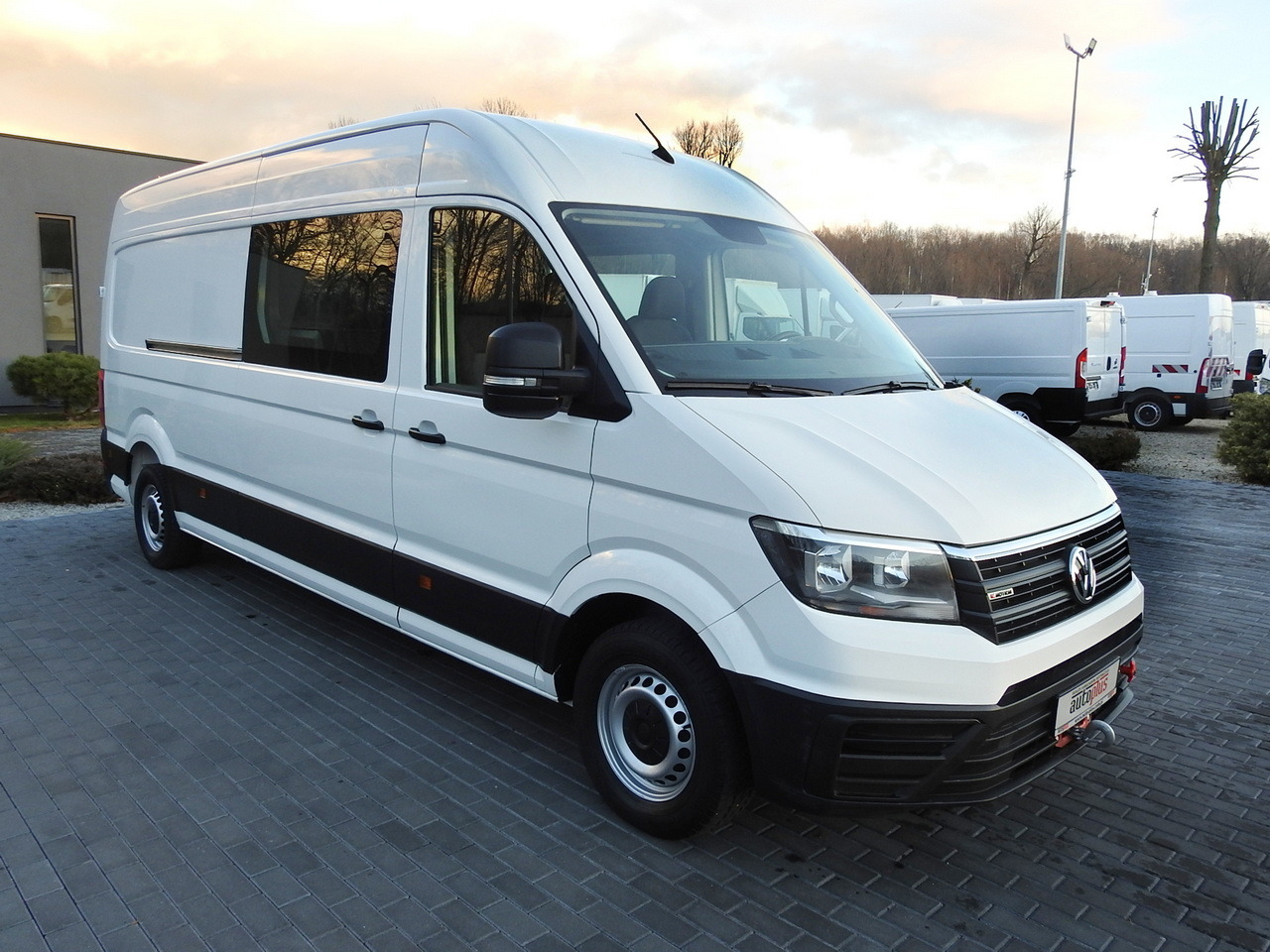 VOLKSWAGEN CRAFTER 4X4 4MOTION BOX DELIVERY VAN 7 SEATS AIR CONDITIONING 140HP - Furgoneta: foto 4 VOLKSWAGEN CRAFTER 4X4 4MOTION BOX DELIVERY VAN 7 SEATS AIR CONDITIONING 140HP - Furgoneta: foto 4