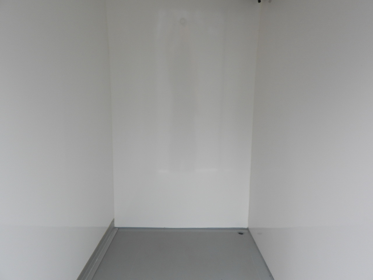 Furgoneta frigorifica IVECO DAILY 35S14 REFRIGERATOR VAN 0*C POWER SUPPLY 230V CRUISE CONTROL AUTOMATIC TRANSMISSION HI-MATIC AIR CONDITIONING  140HP: foto 28