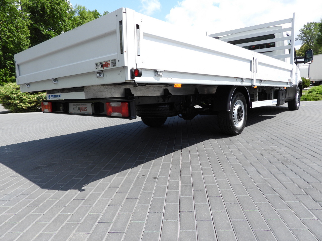 Furgoneta caja abierta IVECO DAILY 35S16 STAKE BODY 10 PALLETS CRUISE CONTROL AIR CONDITIONING  160HP: foto 23 Furgoneta caja abierta IVECO DAILY 35S16 STAKE BODY 10 PALLETS CRUISE CONTROL AIR CONDITIONING  160HP: foto 23