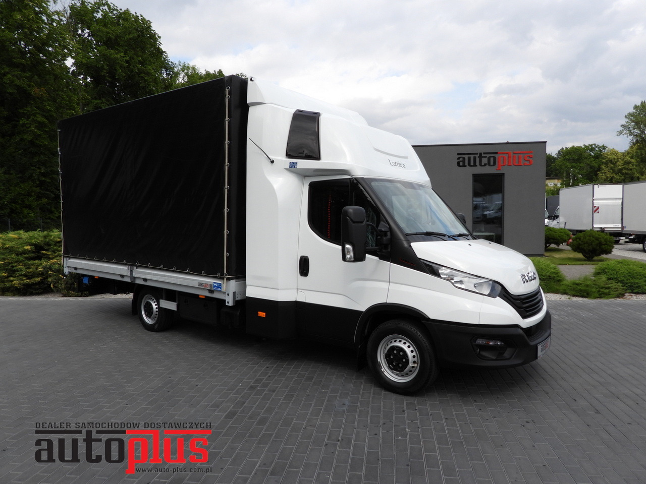 IVECO DAILY 35S18 TARPAULIN LIFT 10 PALLETS WEBASTO CRUISE CONTROL PNEUMATICS AIR CONDITIONING 180HP - Furgoneta con lona: foto 1 IVECO DAILY 35S18 TARPAULIN LIFT 10 PALLETS WEBASTO CRUISE CONTROL PNEUMATICS AIR CONDITIONING 180HP - Furgoneta con lona: foto 1