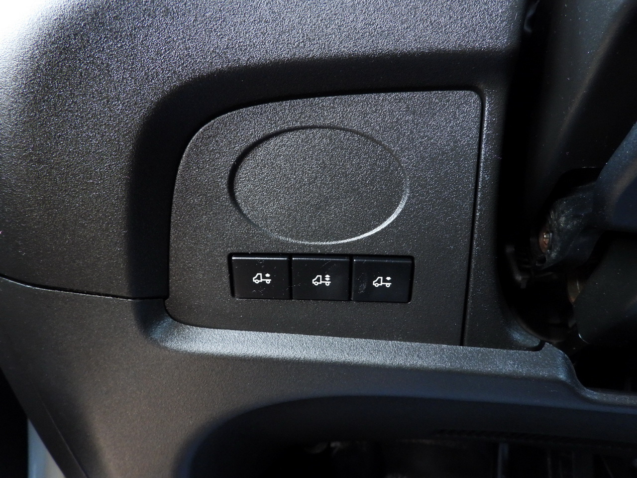 Furgoneta caja cerrada IVECO DAILY 72C18 LIFT 14 PALLETS CRUISE CONTROL PNEUMATICS AUTOMATIC TRANSMISSION HI-MATIC TWIN WHEELS AIR CONDITIONING  180HP: foto 42