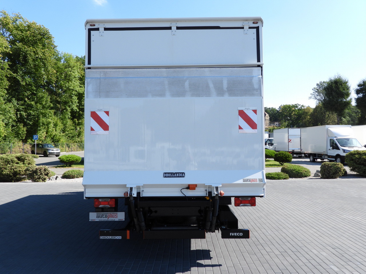 Furgoneta caja cerrada IVECO DAILY 72C18 LIFT 14 PALLETS CRUISE CONTROL PNEUMATICS AUTOMATIC TRANSMISSION HI-MATIC TWIN WHEELS AIR CONDITIONING  180HP: foto 10