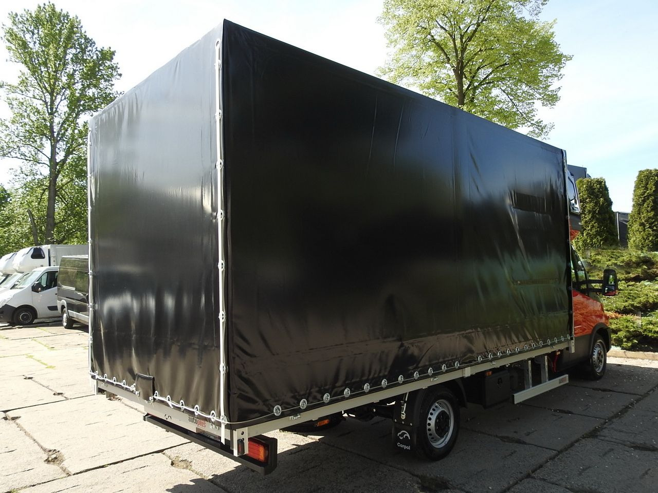 Leasing de IVECO DAILY NEW TARPAULIN 10 PALLETS WEBASTO CRUISE CONTROL NAVIGATION AIR CONDITIONING LED LIGHTS  180HP IVECO DAILY NEW TARPAULIN 10 PALLETS WEBASTO CRUISE CONTROL NAVIGATION AIR CONDITIONING LED LIGHTS  180HP: foto 13